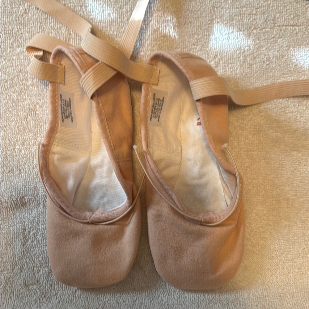 Bloch Beige Ballet Shoes with Elastic Straps